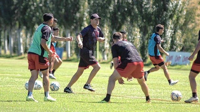 Colón no se apura y analiza si finalmente suma una última ficha