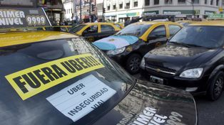 La Justicia determinó que conducir vehículos para Uber es una actividad comercial lícita