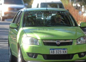 Desde este sábado aumentaron las tarifas de remises en la ciudad: cómo quedaron los nuevos valores