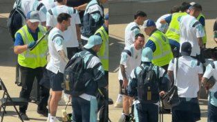 Lionel Messi y la selección argentina pasaron por los controles en el aeropuerto de Kansas City.
