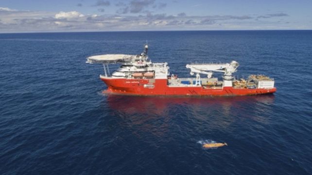 En alta mar. El buque comanda el operativo de búsqueda del sumergible en el Atlántico Sur.
