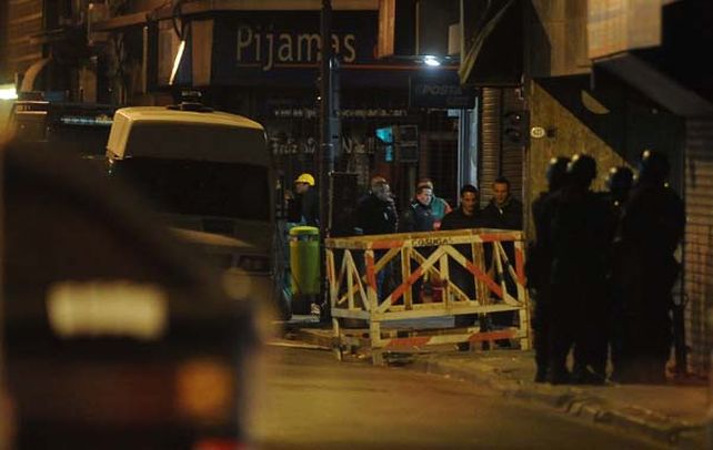 El hecho comenzó el miércoles cerca de las 19 cuando Oliva ingresó al local de Viamonte al 600.