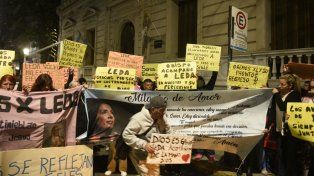 Seguidores de Leda fueron al Arzobispado a pedir el apoyo de la Iglesia local