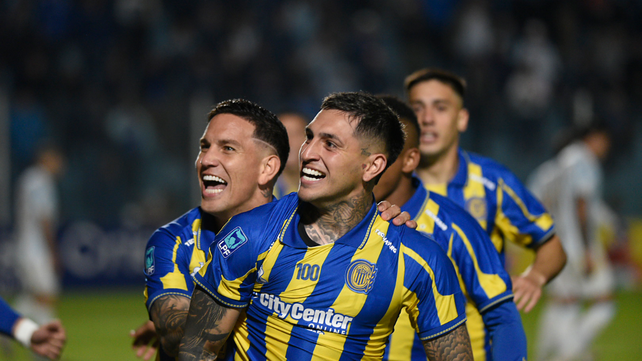 Central. Uno de los festejos auriazules en la última vez que jugó y ganó de visitante
