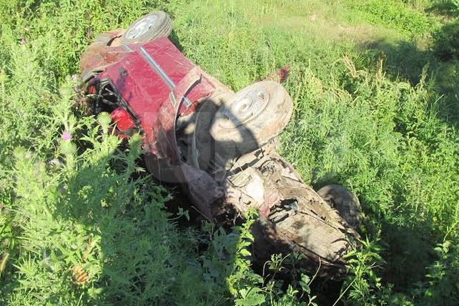 Murió un hombre y hubo dos jóvenes heridos en un vuelco en San Javier