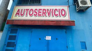 El supermercado de Rouillón al 3300 no abrió sus puertas este viernes a la mañana por temor a robos