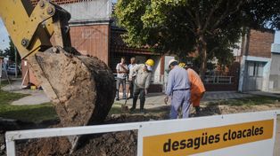 Cuatro oferentes para avanzar en obras de cloacas en barrio Los Hornos