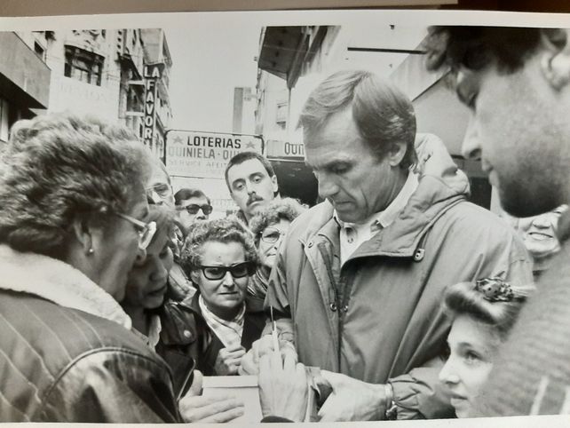 A nueve años de dejar la Fórmula 1, Reutemann saltó a la política y fue gobernador