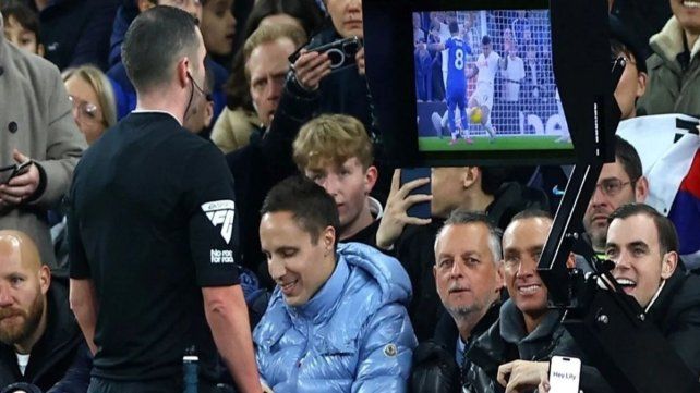 Los clubes de la Premier League deberán definir si apuestan o no por la continuidad del VAR.