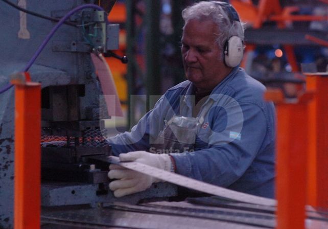 Según el Ipec crece a menor ritmo la economía santafesina
