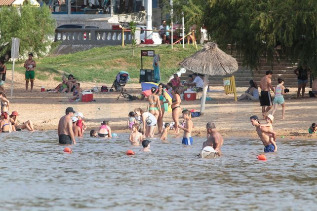 Ola de calor: Los paranaeneses buscaron el alivio del agua