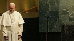 El Papa criticó el sistema financiero mundial y denunció el narcotráfico
