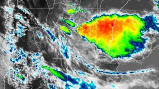 Con alerta renovado llueve en la región