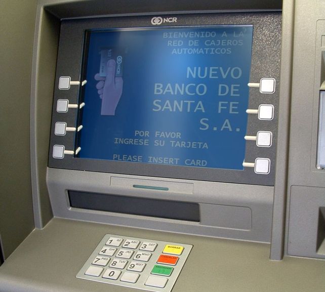 Un peligro: mirá cómo hacen para robarte los datos de la tarjeta de débito