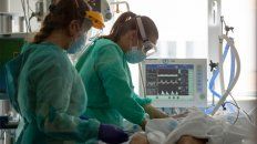 En el marco de la pandemia se suspendieron las licencias, pero se volverán a otortar en verano para que el personal sanitario pueda descansar. En el marco de la pandemia se suspendieron las licencias, pero se volverán a otortar en verano para que el personal sanitario pueda descansar.