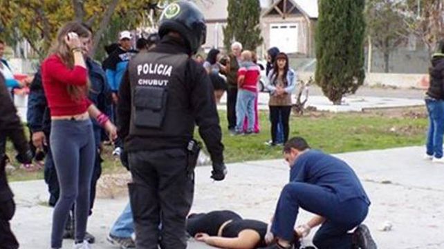 Una adolescente se citó a pelear por Facebook y murió acribillada