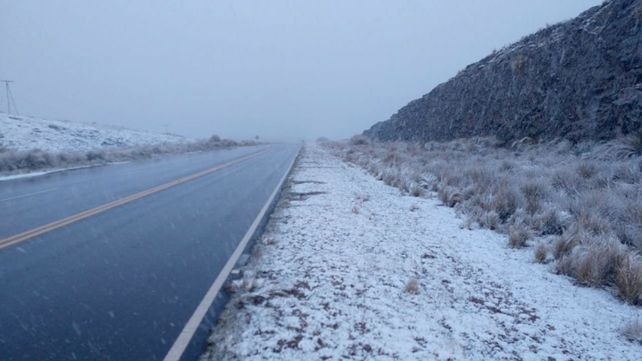 La Policía Caminera interrumpió la circulación de vehículos por la ruta. &nbsp;