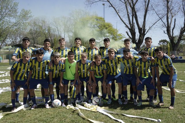 Sexta división. El equipo dirigido por Marcelo Trivissono se alzó con el triunfo por 2 a 1.&nbsp; &nbsp;