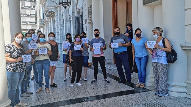 Los ahorristas damnificados se movilizaron este lunes a Casa de Gobierno.
