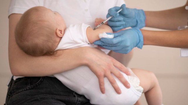 Las vacunas son esenciales para salvar millones de vidas. En Argentina es un desafío de la salud pública 