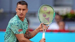 Ugo Carabelli dio la sorpresa en Hamburgo: venció a Tiafoe y avanzó a cuartos de final