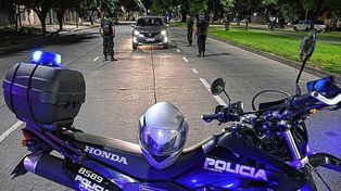 Los policías se encontraron al hombre dormido en el auto estacionado