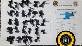 Desmantelan un kiosco de droga en Paraná: un adolescente habría intentado quemar evidencia