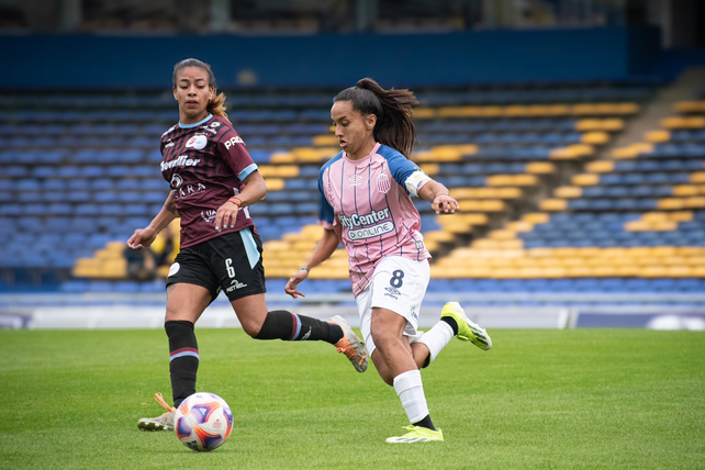 Paula Salguero le dio el triunfo a Central en el femenino.