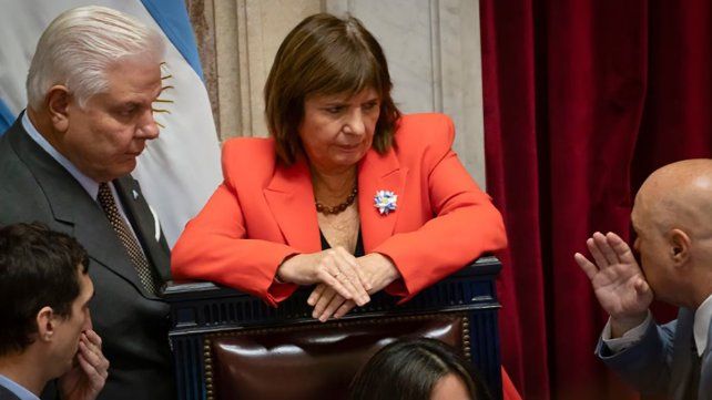 El Senado no sesionó este jueves por falta de quórum y no se pudo tratar el pedido de interpelación a Manuel Adorni
