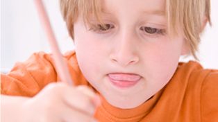 ¿Sabes por qué sacas la lengua cuando te concentras?