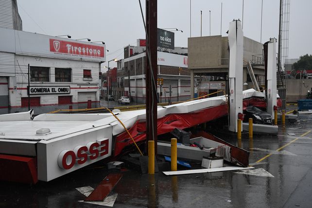Dos personas murieron como consecuencia del temporal en Buenos Aires