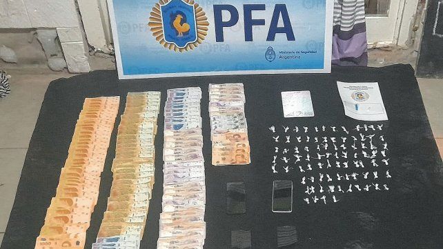 Narcomenudeo: La Federal detuvo a tres personas y secuestró droga