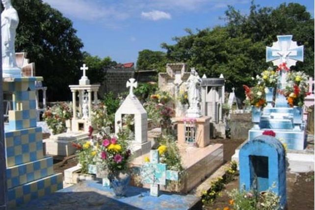 Crearon una red social para los muertos
