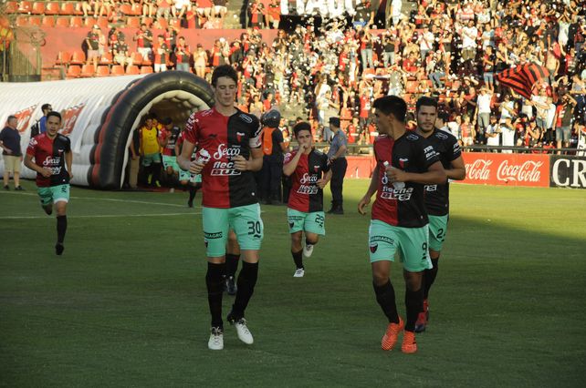 Atlético Mineiro le mete presión al Flaco Conti