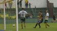 Peligro de gol. El Chaqueño Germán Herrera marcó en Florencio Varela y es el atacante canalla con mejor promedio.