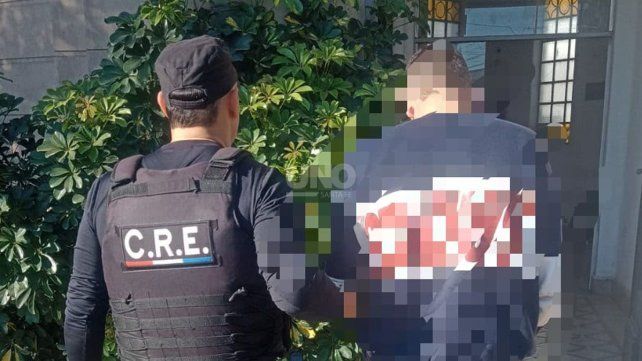 El detenido tras agredir y amenazar a un vecino