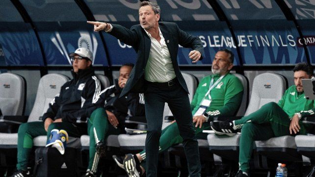Diego Cocca: Vuelvo a mi país que es México, así lo siento