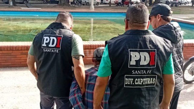El hombre fue detenido en El Palomar. Contaba con pedido de captura activo por el homicidio de Ailén Yanina Garnica El hombre fue detenido en El Palomar. Contaba con pedido de captura activo por el homicidio de Ailén Yanina Garnica