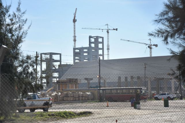 Desde afuera. La planta de Renova