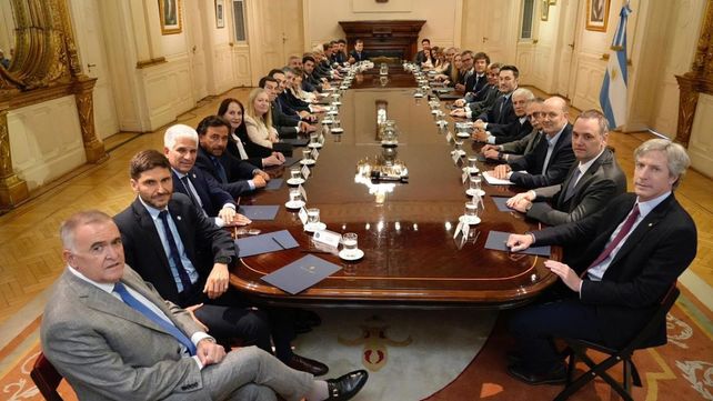 La Casa Rosada retoma esta semana el diálogo con gobernadores por el Presupuesto y las tres reformas