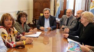 Paritarias: la provincia convocará el viernes a los gremios docentes