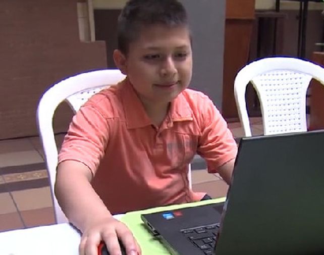 El colegio donde estudió no le permitió presentar las pruebas para acceder a una universidad debido a su edad.