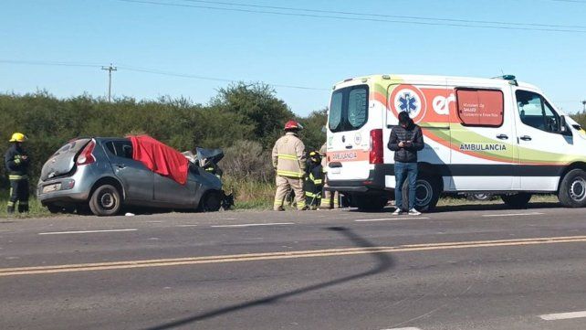 Ruta 127: tres muertos en choque entre un auto y un camión