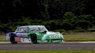 El mendocino con el Ford fue el dueño del sábado en Concepción del Uruguay.