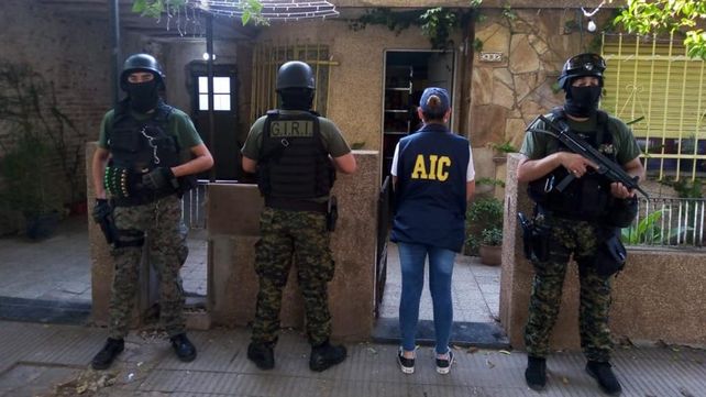 Los allanamientos fueron realizados en Villa Gobernador Gálvez.