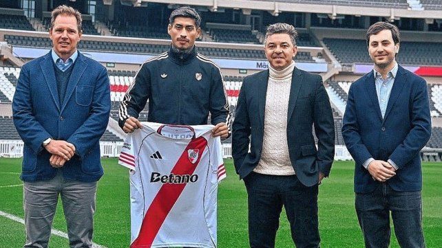 Portillo fue presentado en River y ahora Unión espera cobrar la plusvalía