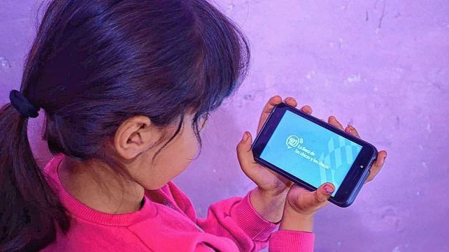 La Línea 102 es un servicio telefónico confidencial de escucha