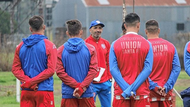 El DT de Unión realizaría cambios para recibir a San Lorenzo. El DT de Unión realizaría cambios para recibir a San Lorenzo.