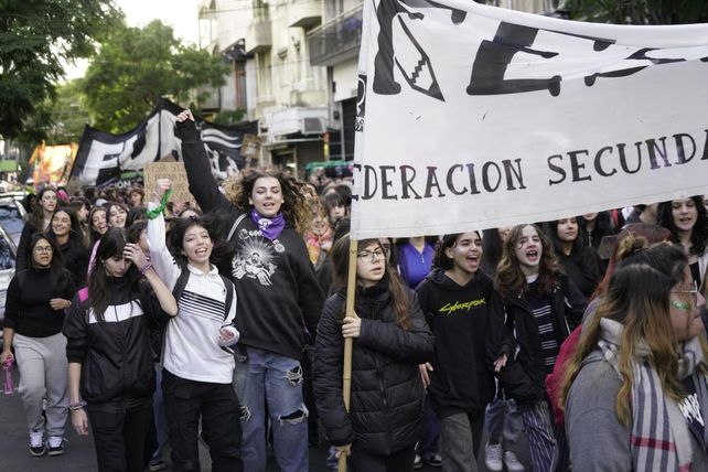 Masiva marcha de Ni Una Menos en Rosario: todas las fotos de la ...