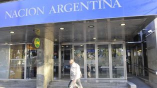 La motosierra de Javier Milei llega al Banco Nación: cerrará 60 sucursales en todo el país